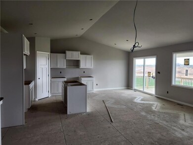 2330 N 8th Ave E, Newton, IA 50208 - photo 5