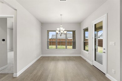 4805 Adelaide  Dining