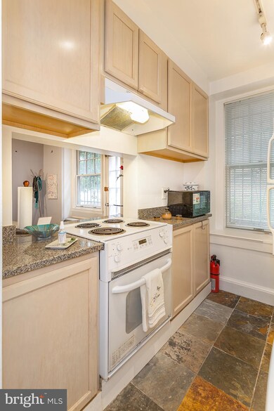 2410 20th St NW unit 7, Washington, DC 20009 - photo 6