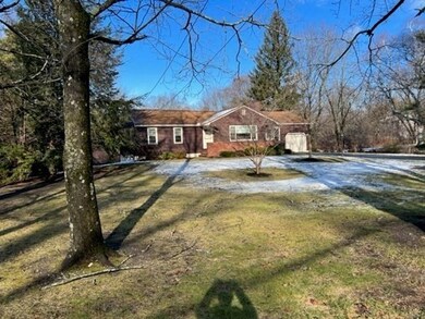 28 Fox Ave, Dracut, MA 01826 - photo 4