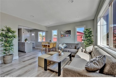 907 W Arbutus St, Compton, CA 90220 - photo 2