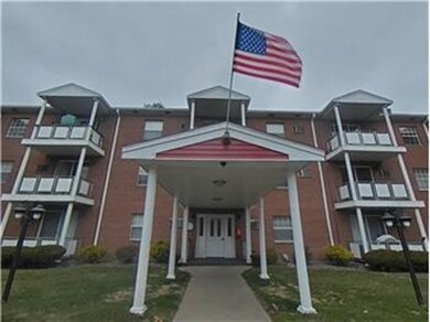 1000 Lexington St unit 20, Waltham, MA 02452 - photo 3