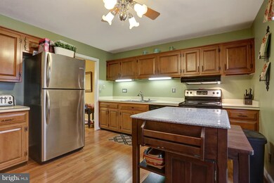 4 Club Ln unit 1, Reading, PA 19607 - photo 6