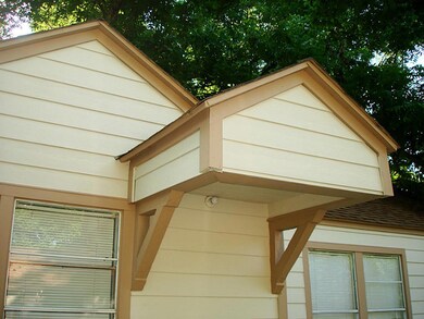 3921 Melbourne St, Houston, TX 77026 - photo 4