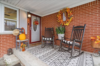 1118 Mullinix Rd, Greenwood, IN 46143 - photo 3