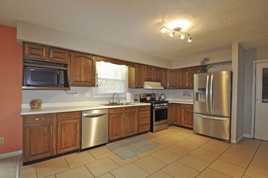 52850 Hastings St, South Bend, IN 46637 - photo 7