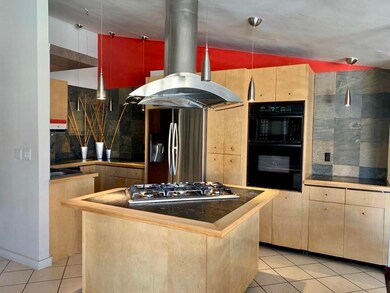 250E8148-D411-437E-9ADB-BC4AA6D50B6A