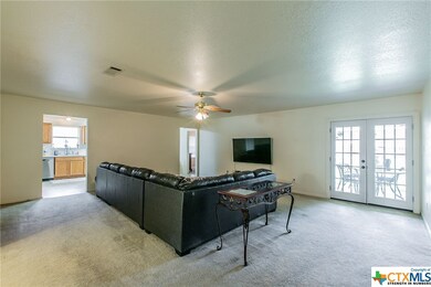 2404 Upland Bend Dr, Temple, TX 76502 - photo 4