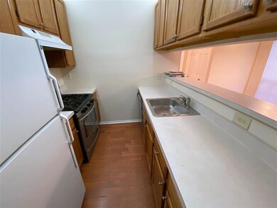 97 Cottonwood St, Jersey City, NJ 07305 - photo 5