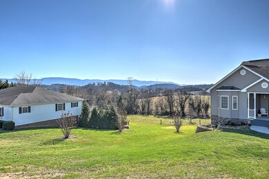 321 E Ridges Dr_-2