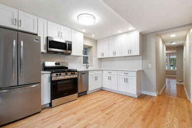 2432 W Carmen Ave unit 1, Chicago, IL 60625 - photo 2