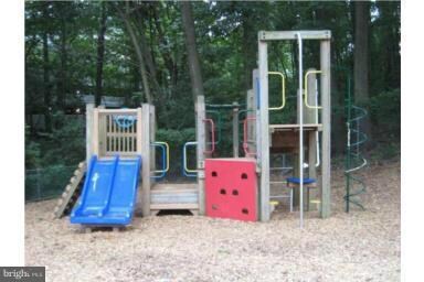 7829 Enola St unit 203, McLean, VA 22102 - photo 7