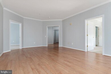 2607 Chapel Lake Dr unit 305, Gambrills, MD 21054 - photo 3