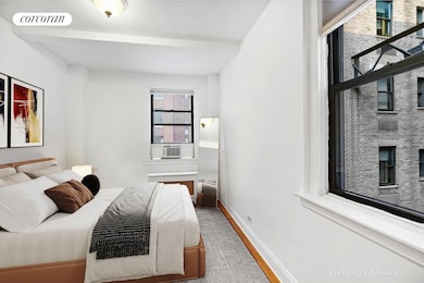 142 E 49th St unit 9E, New York, NY 10017 - photo 4