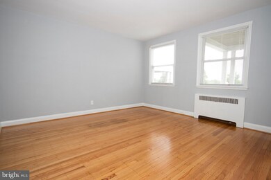 2618 Erdman Ave, Baltimore, MD 21213 - photo 5