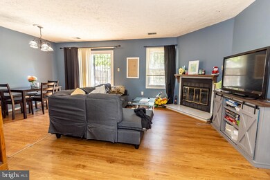 2143 N Anvil Ln, Temple Hills, MD 20748 - photo 4