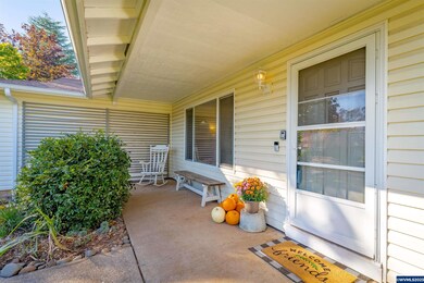 2041 Elmwood Dr S, Salem, OR 97306 - photo 5