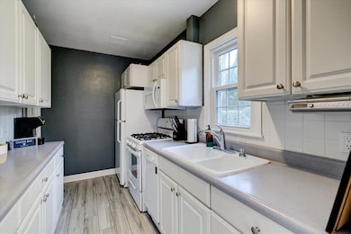 3117 45th St, Des Moines, IA 50310 - photo 7