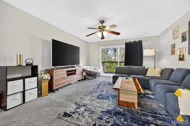 75 Sugar Glen Ct unit 7, Saint Peters, MO 63376 - photo 3