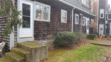 31 Cranston Ave unit 6, Newport, RI 02840 - photo 7