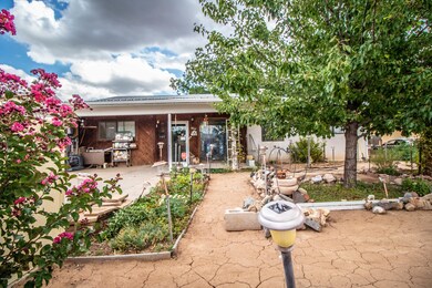 3802 Sierra Vista Dr, Farmington, NM 87402 - photo 2