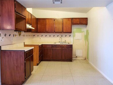 308 Mccarthy Ave, El Paso, TX 79915 - photo 5