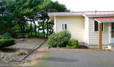 Large Welcoming Lot