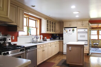 906 Stock Farm Rd, Lake Ariel, PA 18436 - photo 7