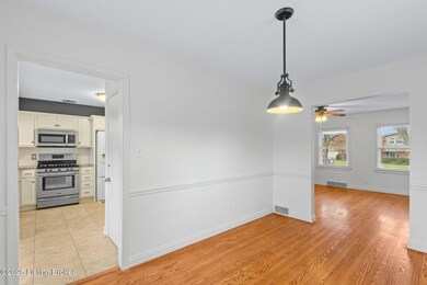 4312 Kinloch Rd, Louisville, KY 40207 - photo 6