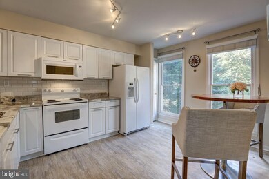 1315 Templeton Place, Rockville, MD 20852 - photo 5