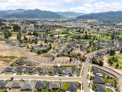 832 Sand Pines Ave, Sutherlin, OR 97479 - photo 7