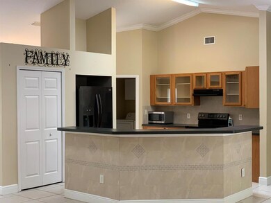 FAM KITCHEN