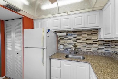 Waters Edge unit 200-309, Largo, FL 33774 - photo 5