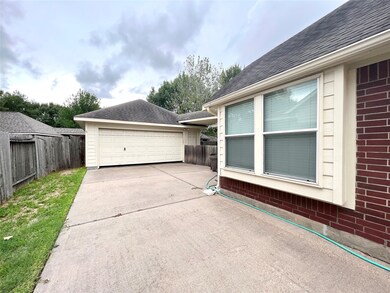 9023 Sunny Ridge Dr, Houston, TX 77095 - photo 3