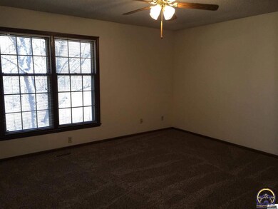2506 SW Arrowhead Rd, Topeka, KS 66614 - photo 3