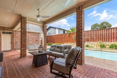 933 Crestview Dr, Bedford, TX 76021 - photo 3