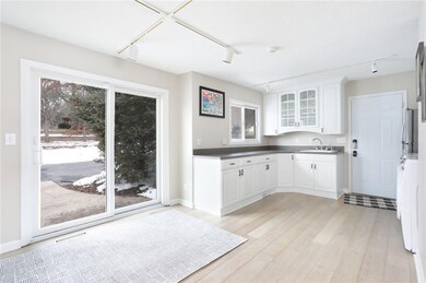 3310 Southern Hills Dr, Des Moines, IA 50321 - photo 6