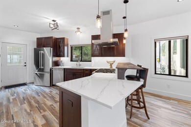 3 Kitchen Area 98