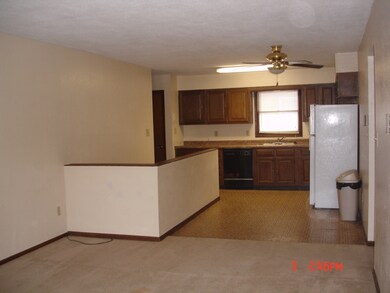 1902 23rd Ave S, Grand Forks, ND 58201 - photo 2