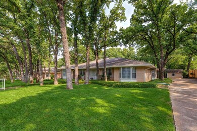 712 King Dr, Bedford, TX 76022 - photo 3