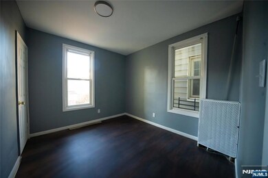 889 S 16th St, Newark, NJ 07108 - photo 5