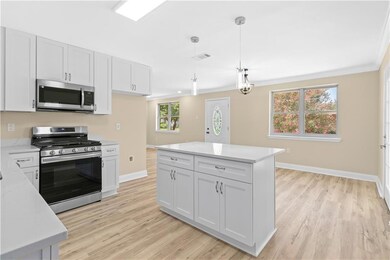 2724 Erin Dr, Marrero, LA 70072 - photo 5