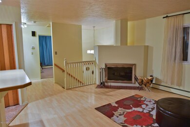 Living Area w Fireplace