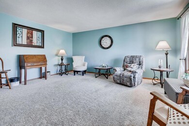 825 Hickory Hill Dr unit 825, Marysville, OH 43040 - photo 6