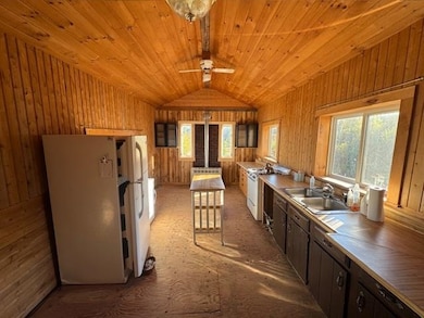 339 Kingdom Rd, Irasburg, VT 05845 - photo 5