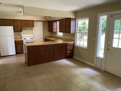 2119 Lancaster Dr, Columbus, GA 31904 - photo 6