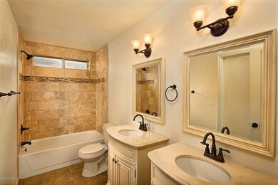 1611EastSummitPlace 006