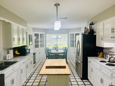 4611 Trenton Dr, Tyler, TX 75703 - photo 6