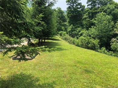 148 Pearl Way unit 17, Burnsville, NC 28714 - photo 4