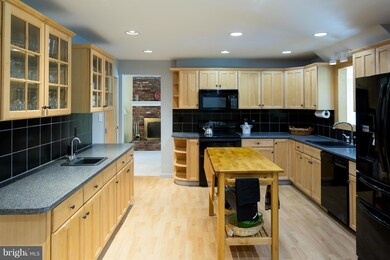 847 Chestnut Tree Dr, Annapolis, MD 21409 - photo 4